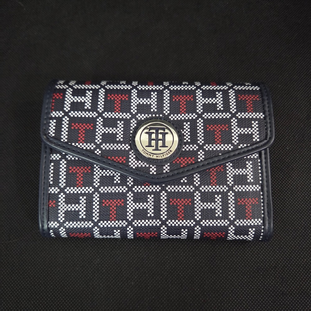 Tommy Hilfiger Navy Monogram Trifold Wallet Silver Logo Envelope Flap